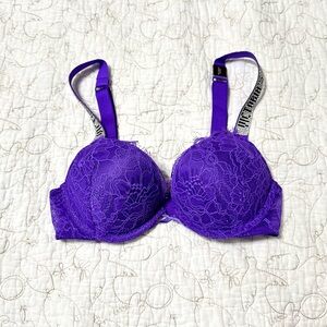 Victoria's Secret Very Sexy Shine Strap Purple Lace Push-up Bra Size 32A NWOT